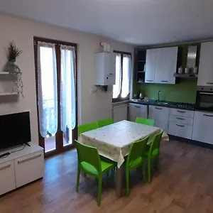 casa-ester.it-lombardy.com/